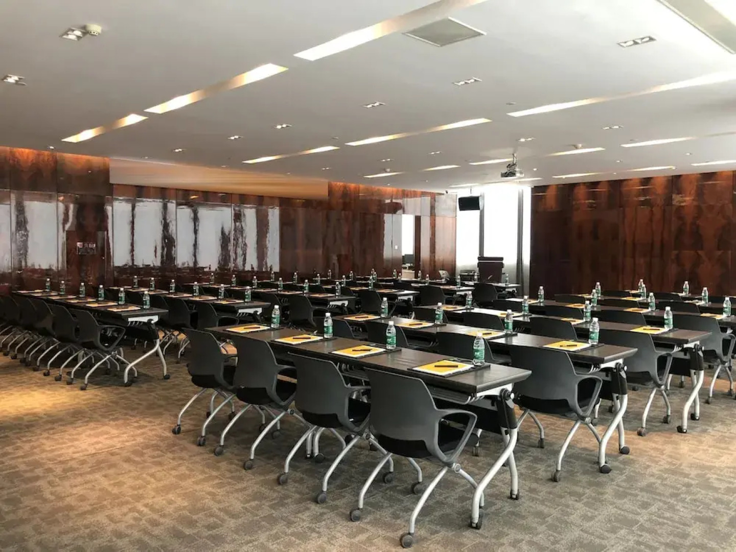 Luoyang Christian's Hotel