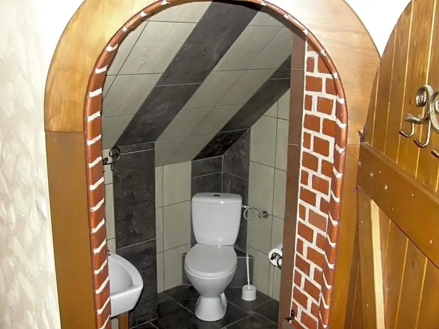 Pokoje i domki Saraceńska Chata