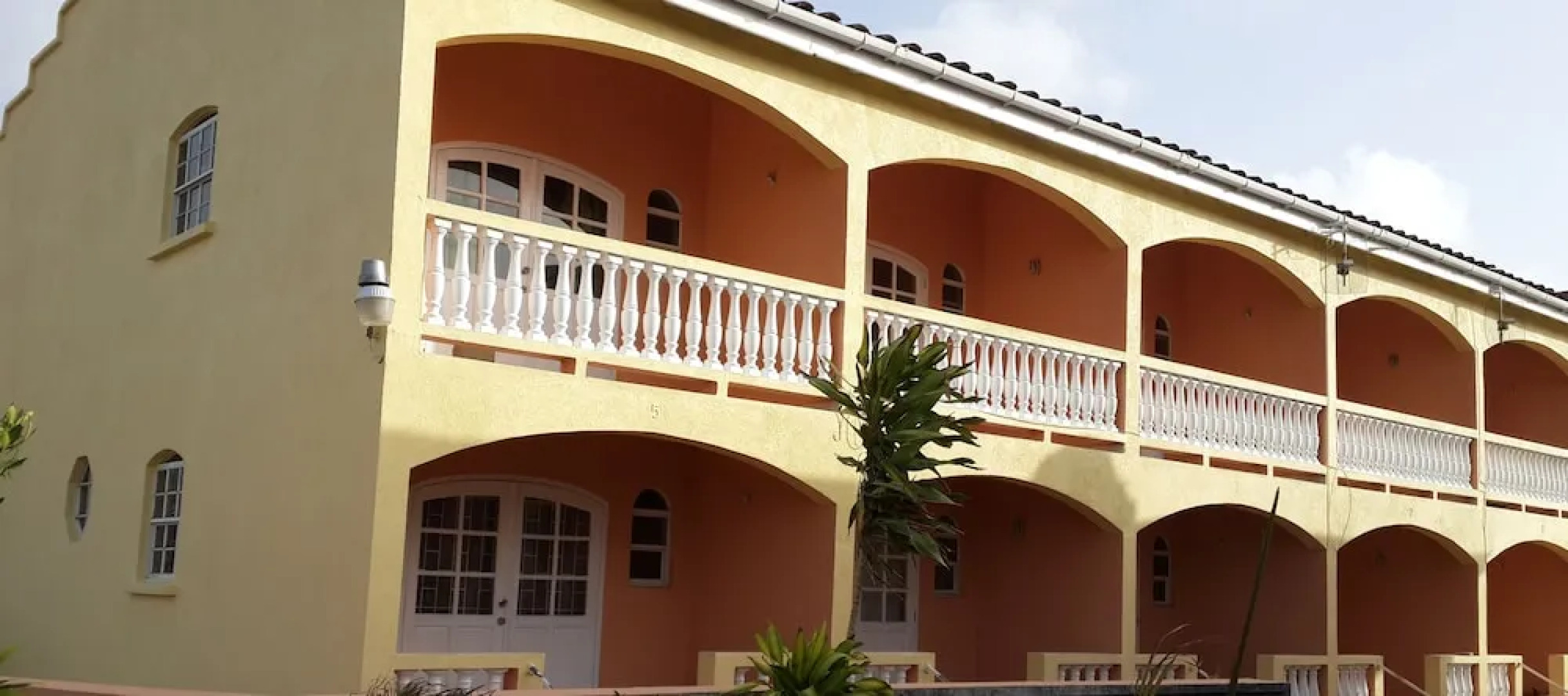 Sugar Apple Apartments