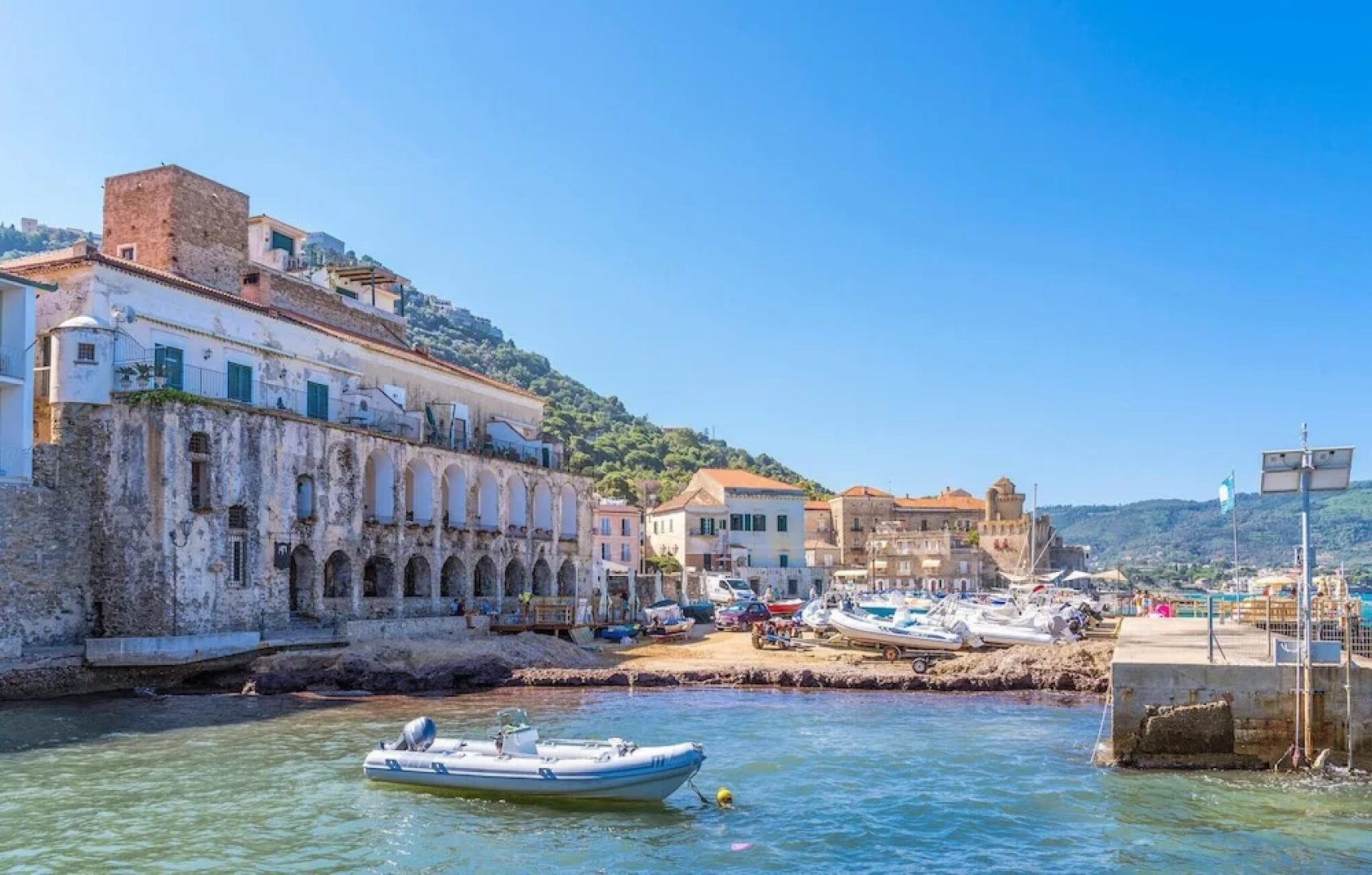 Amazing Home in Laureana Cilento With Jacuzzi, 3 Bedrooms and Wifi