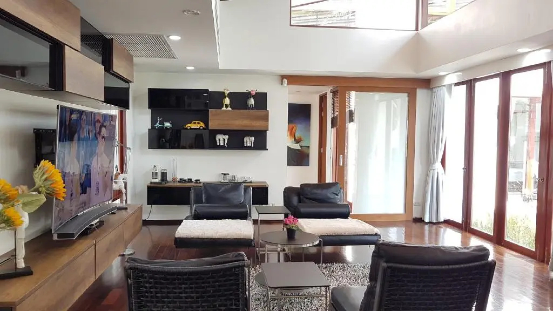 Pranaluxe Pool Villa Holiday Home