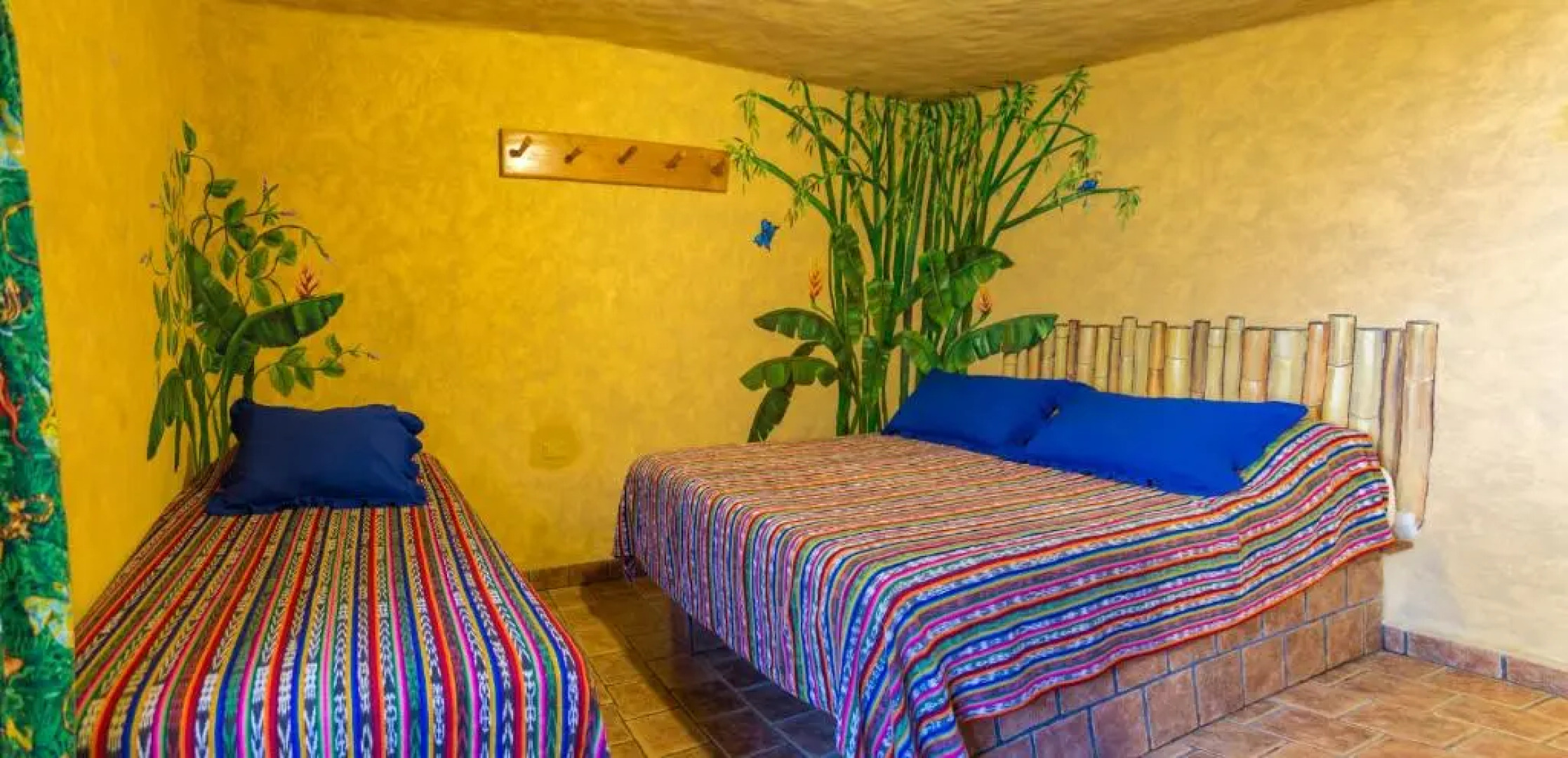 El Sano Banano Beachside Hotel