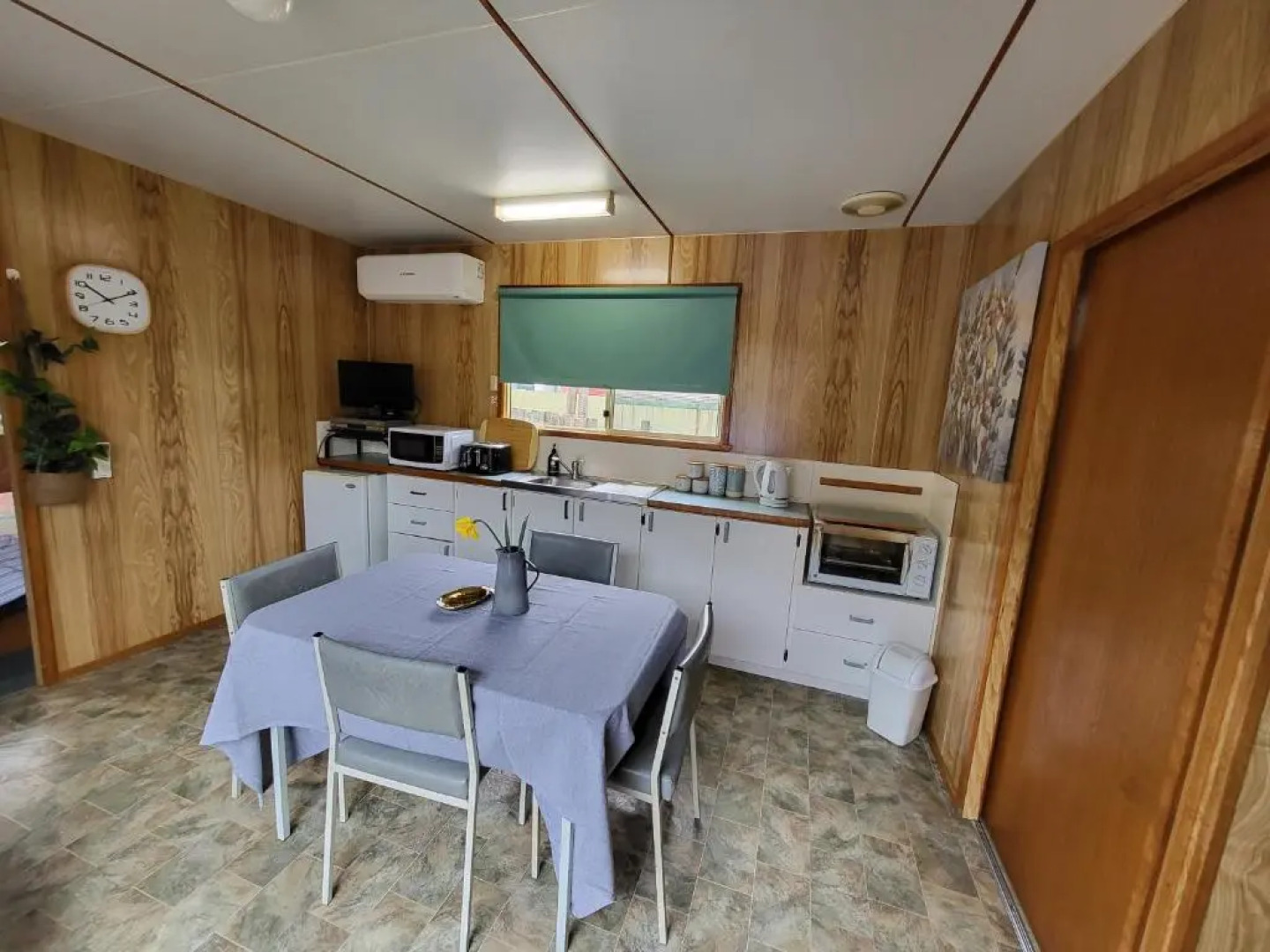 Queenstown Copper Country Cabins