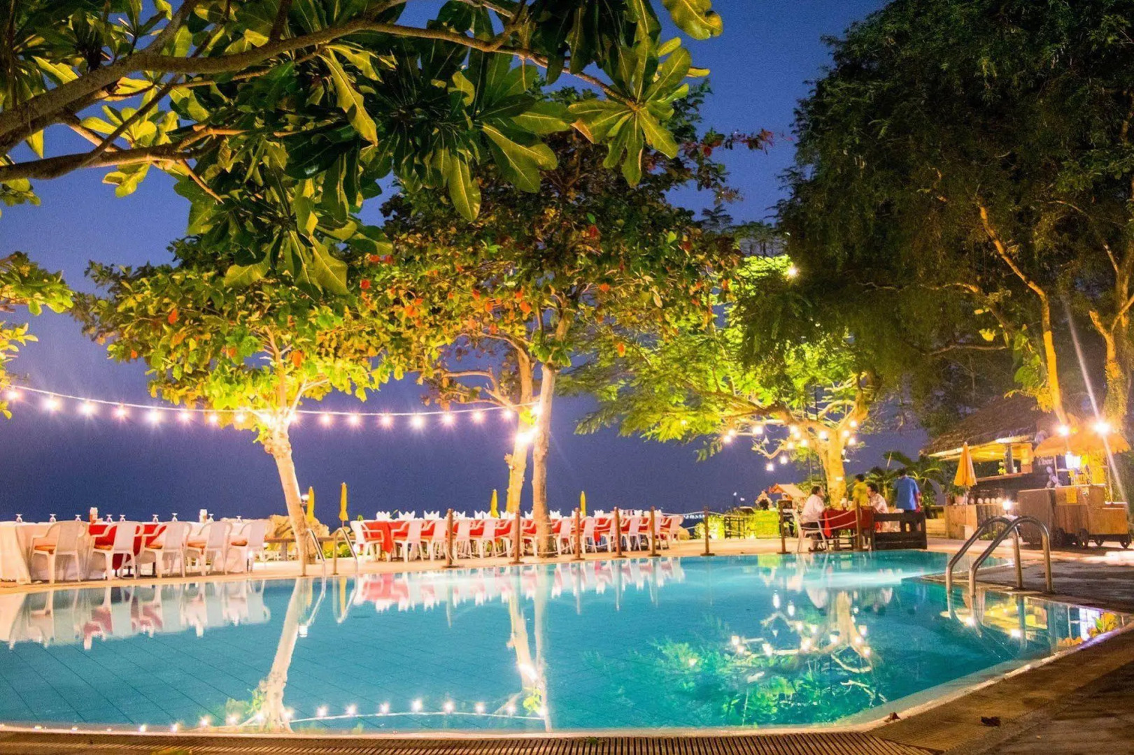 Sunset Village Beach Resort