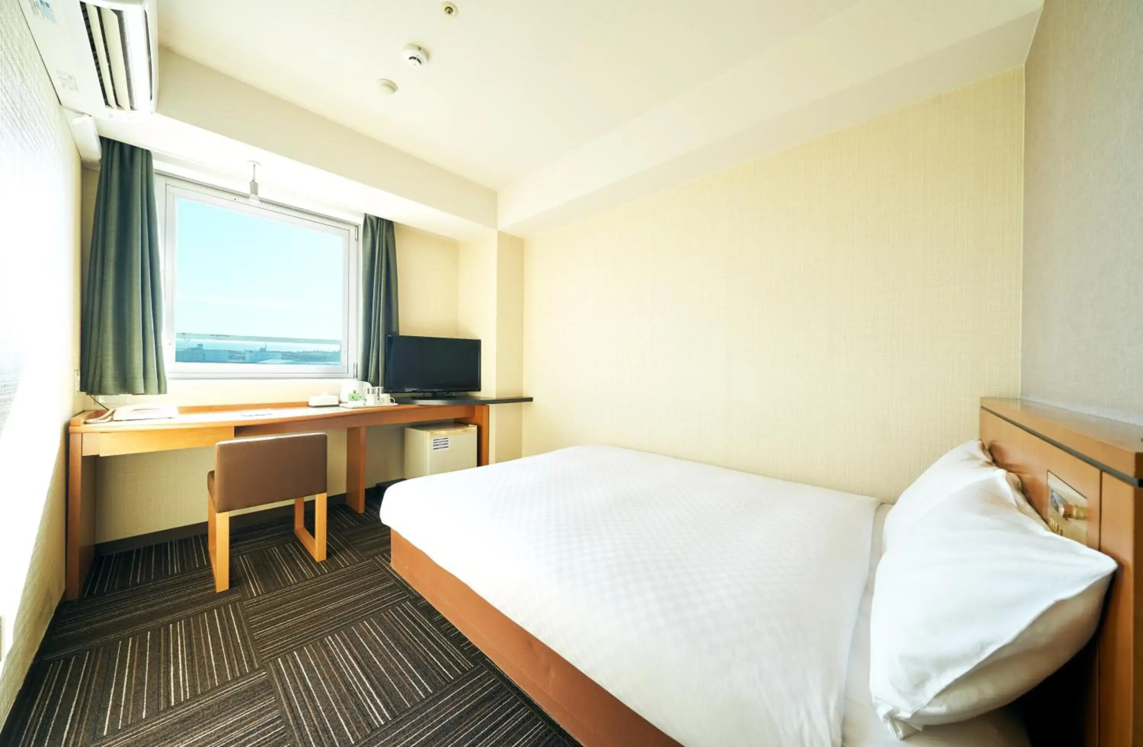 Kanku Izumiotsu Washington Hotel