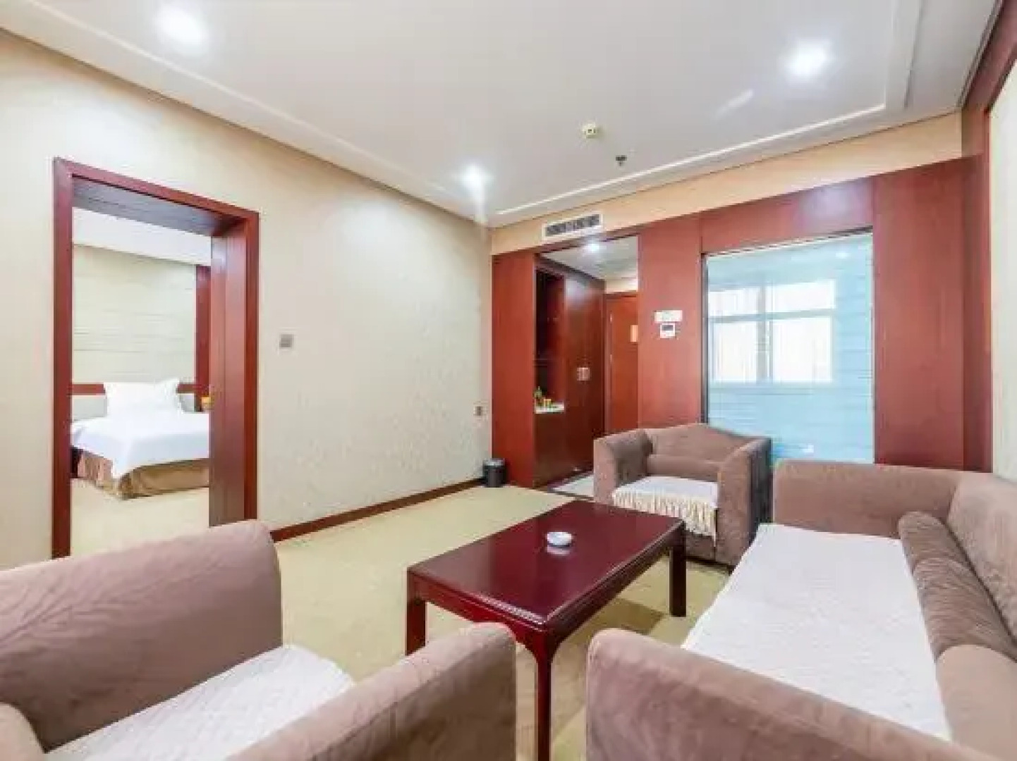 Xiang Yun Siji Hotel