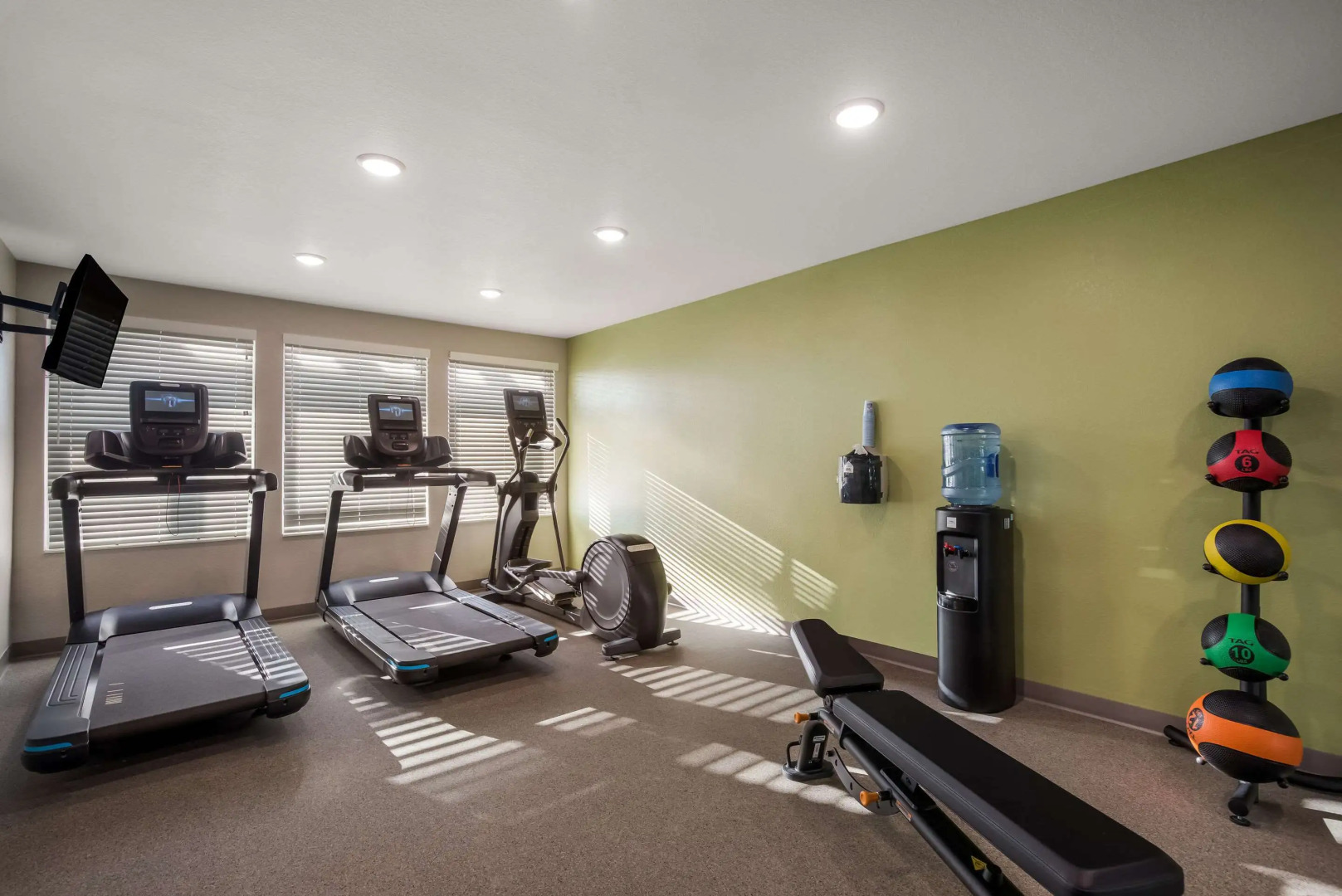 Woodspring Suites Milwaukee - Menomonee Falls