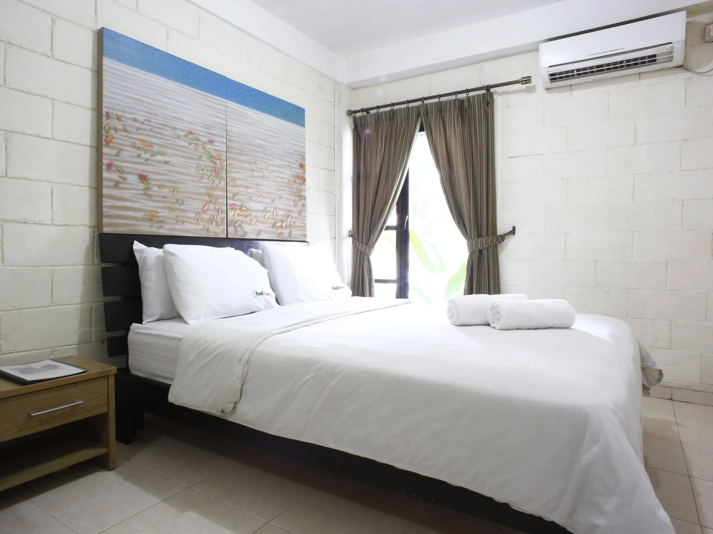 RedDoorz Near Teras Kota