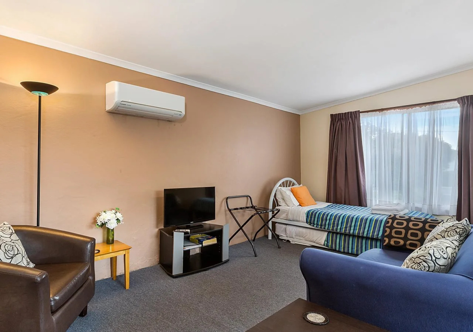 Smugglers Rest Apartments