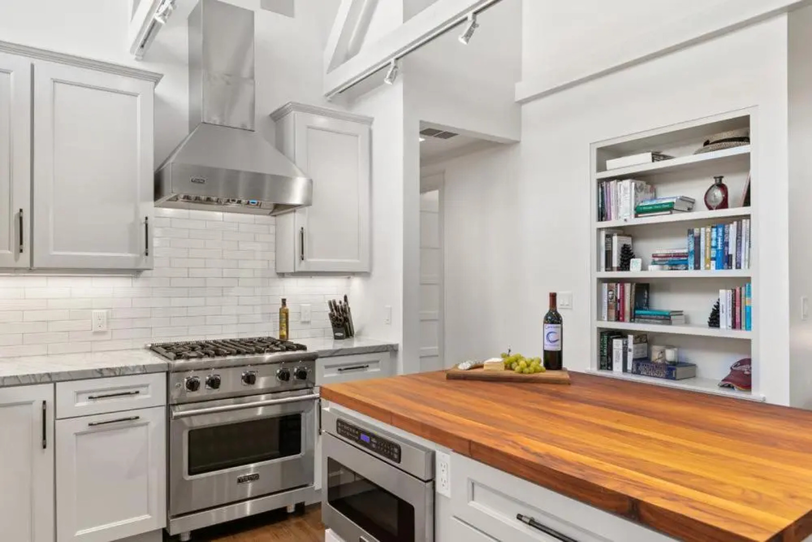 Beautiful Remodeled Home 30 night min