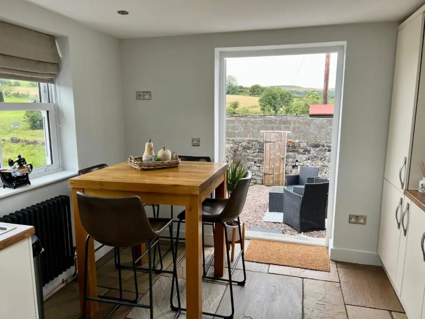 Penderyn Cottage, Waterfall Country, Brecon Beacons
