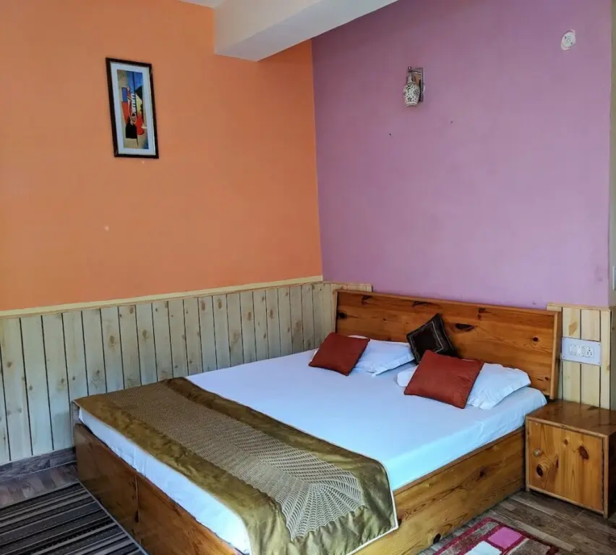 Dev Conifers Cafe and Cottages