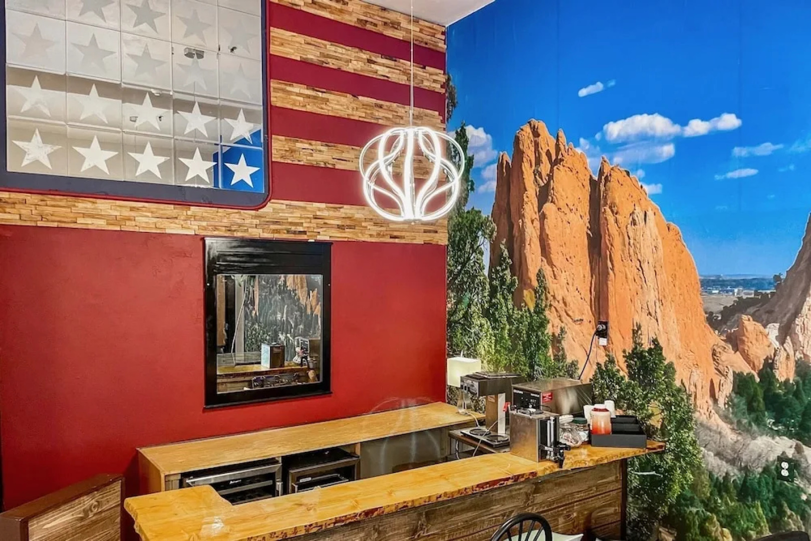 Manitou Inn & Suites