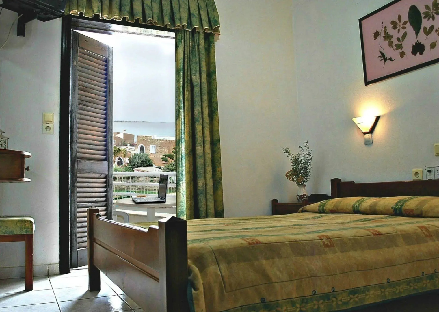 Iliostasi Beach Apartments