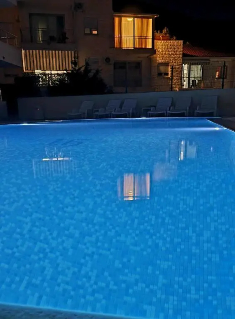 Anja & Ogo apartments with Pool _