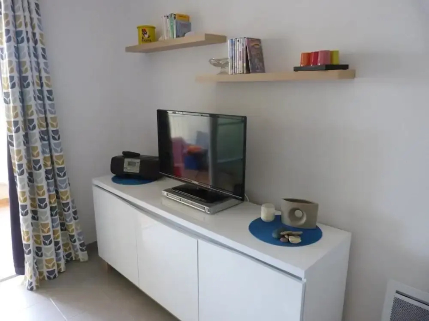 Apartment With one Bedroom in Patrimonio, With Wonderful Mountain View and Furnished Terrace - 2 km From the Beach