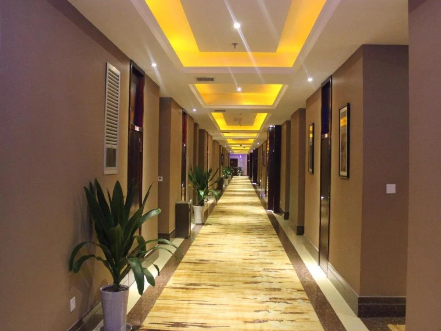 Panda Prince Hotel Dazhou