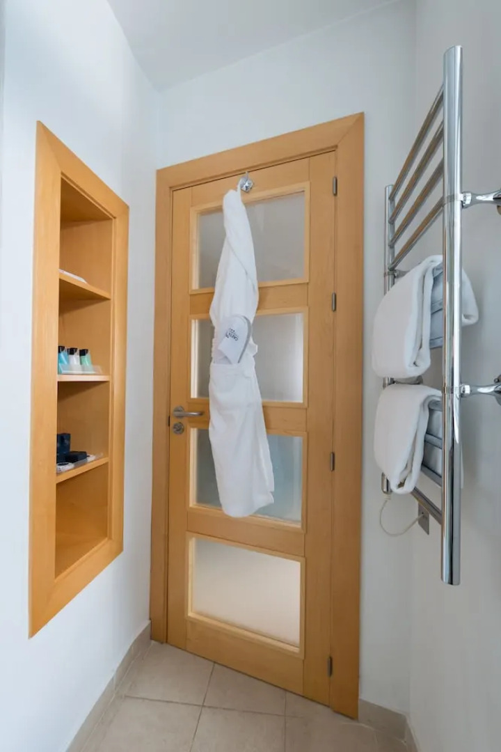 The Caleta Hotel Self-Catering Apartments