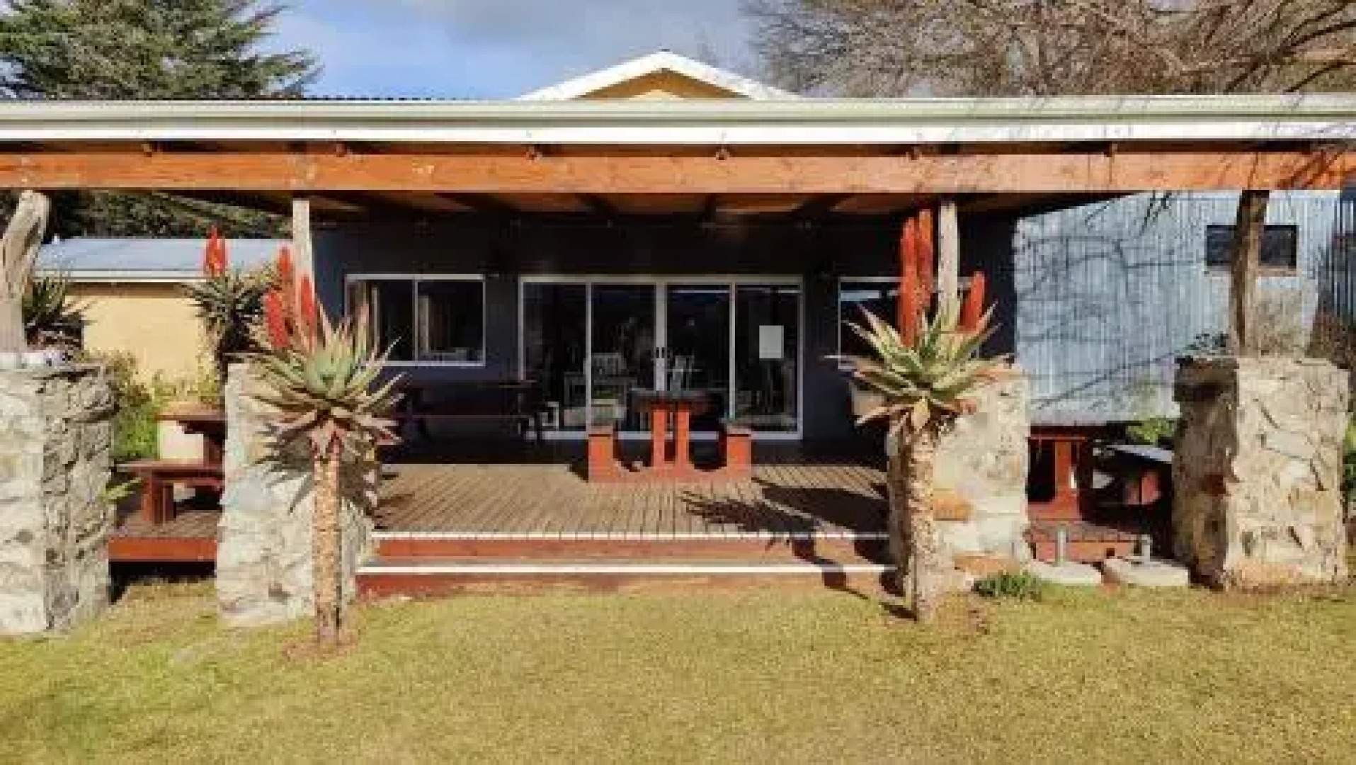 The Edge Mountain Retreat