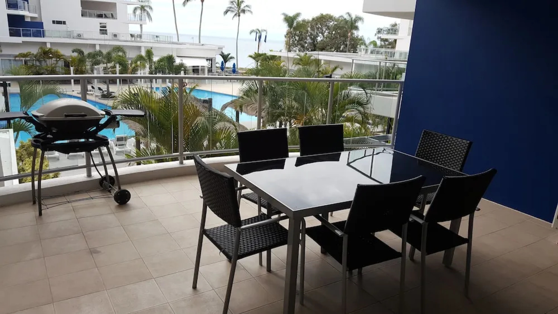 Pier Resort Apartments