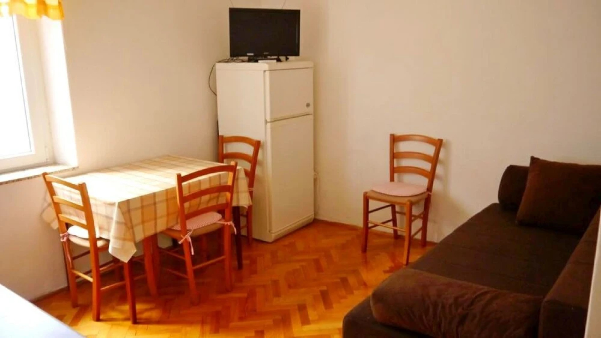 Cosy 1 bedroom apartment with sea view