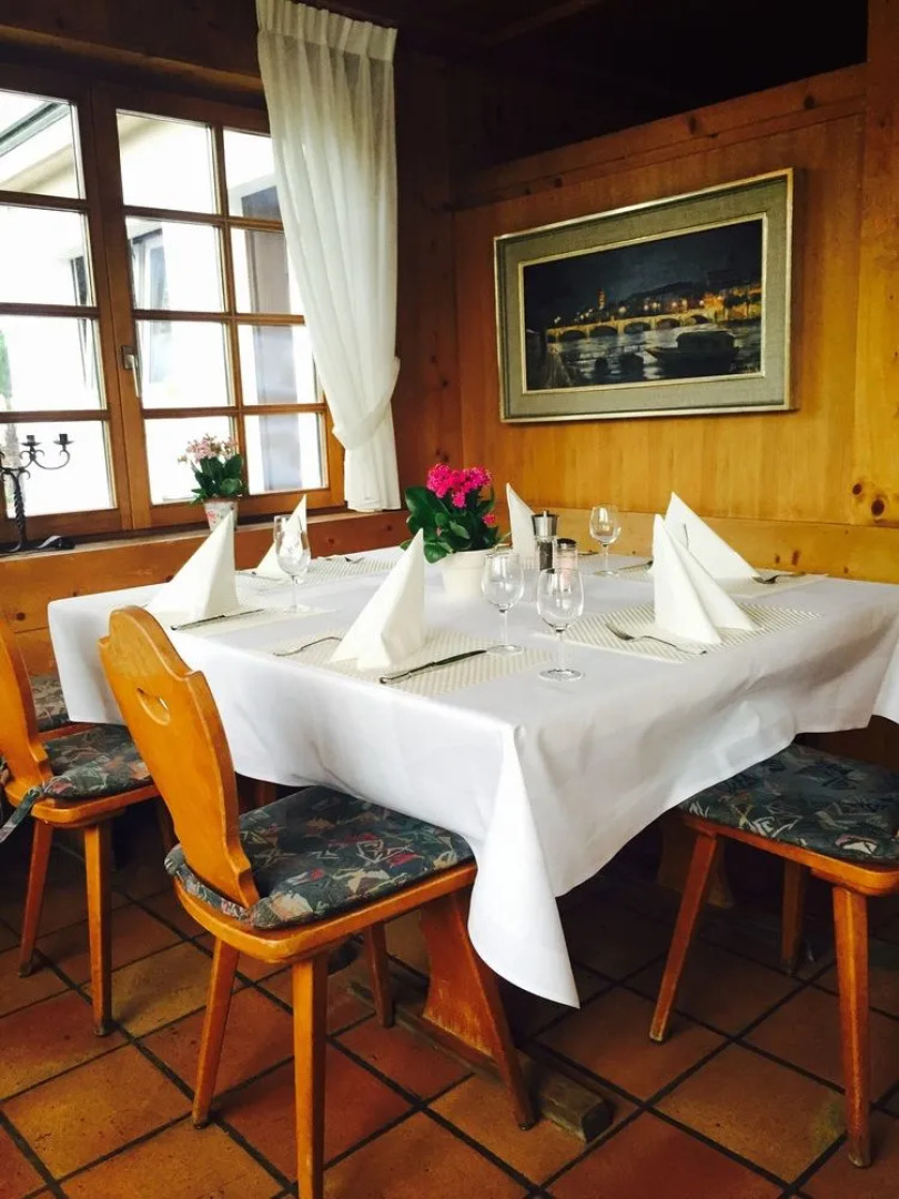 Swiss Chalet zur Krummen Eich