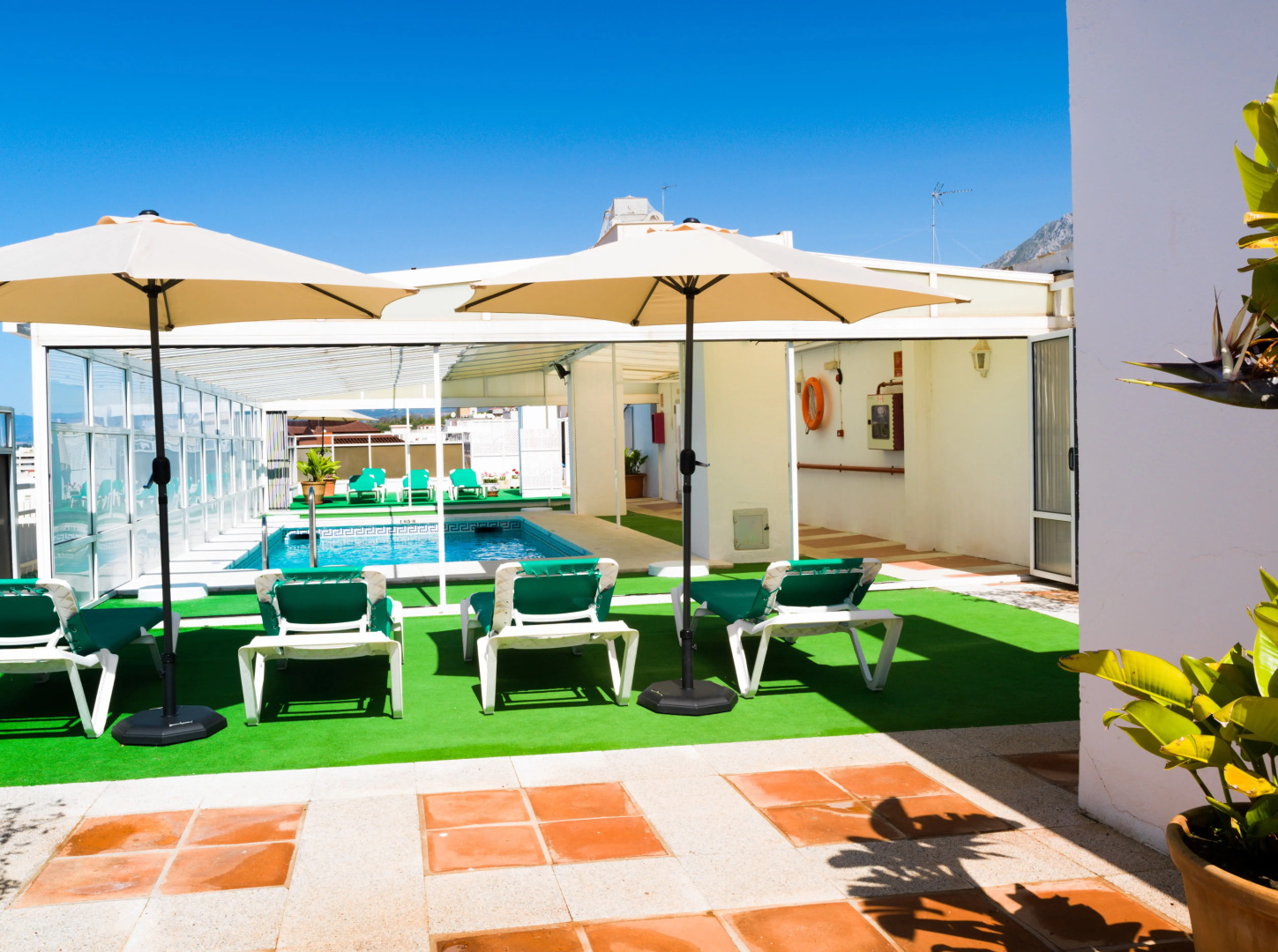 Hotel Monarque El Rodeo