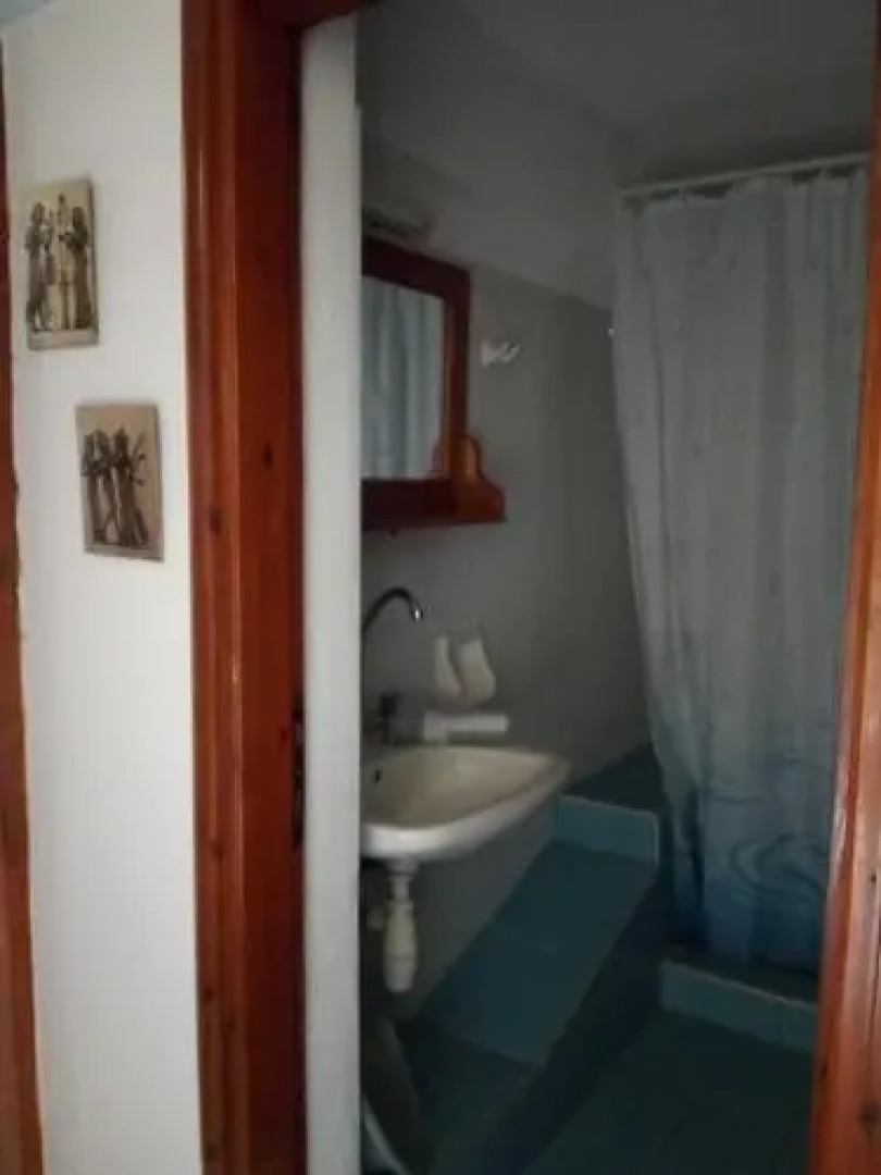 Violetta Studios & Apartments