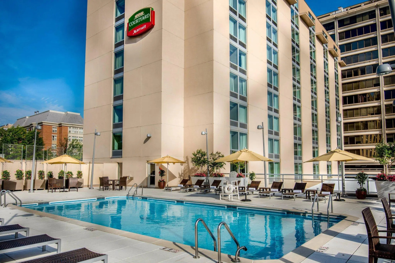 Courtyard by Marriott Bethesda/Chevy Chase