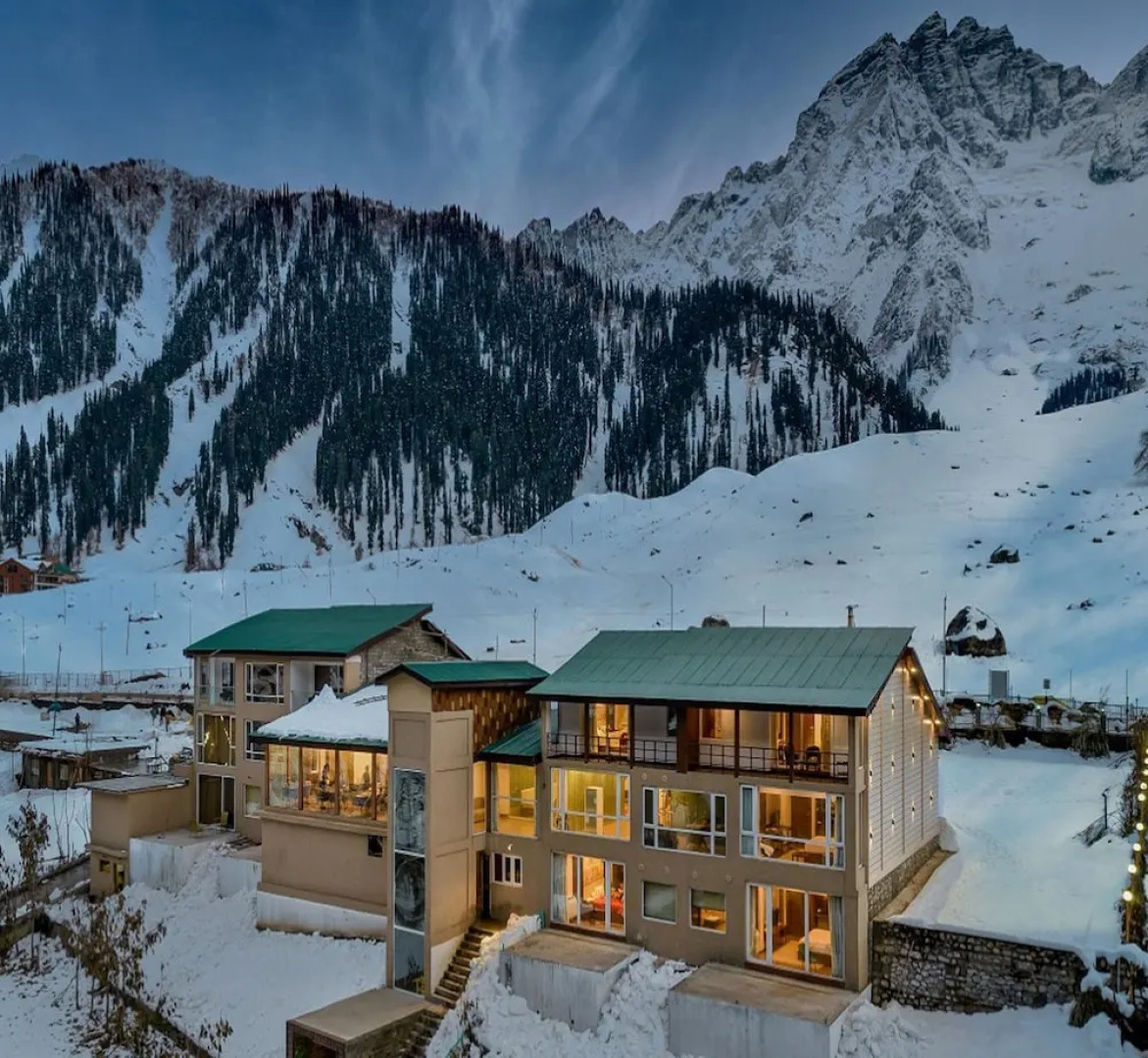 Hotel Snowland Sonmarg