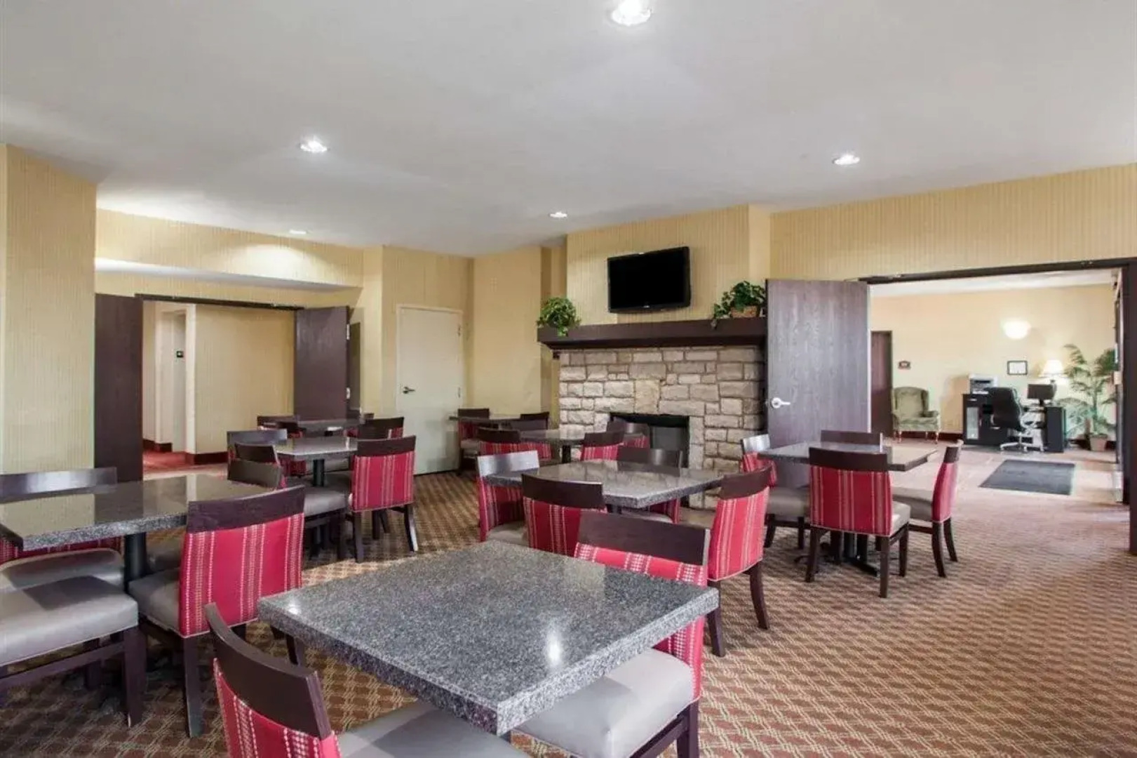 Comfort Inn & Suites Harrisonville