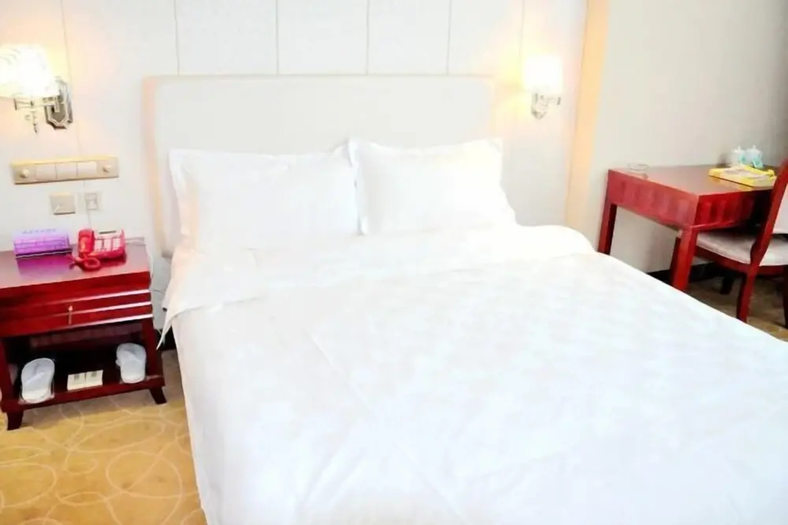 Xining Xibai Hotel
