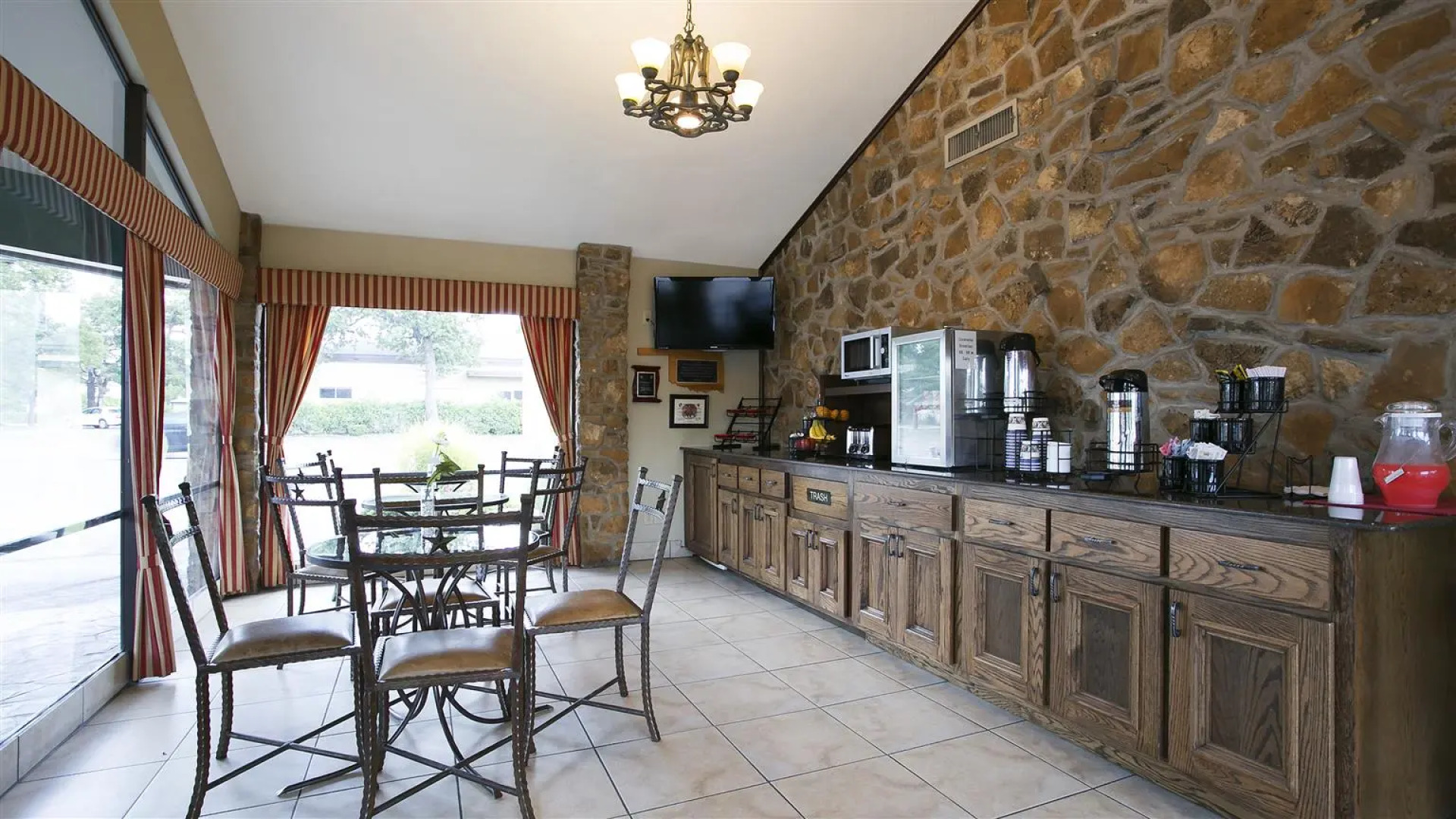 Best Western Chateau Ville Motor Inn