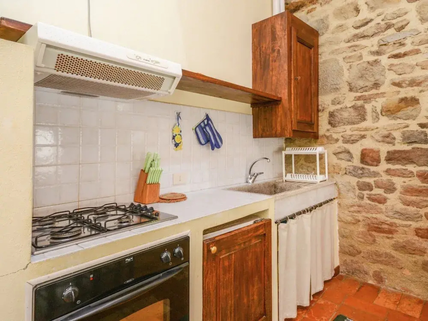 Modern Holiday Home in Monte Santa Maria Tiberina