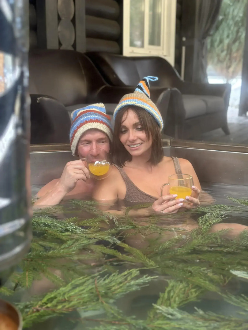 Дом с баней и теплым бассейном ECOLIFE&STYLE (ЭКОЛАЙФЭНДСТАЙЛ)