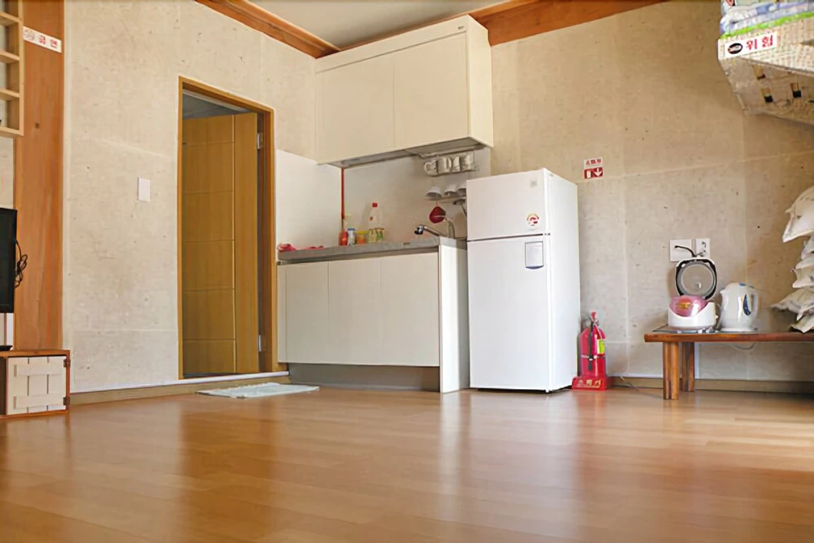 Danyang Hanok Happiness Pension