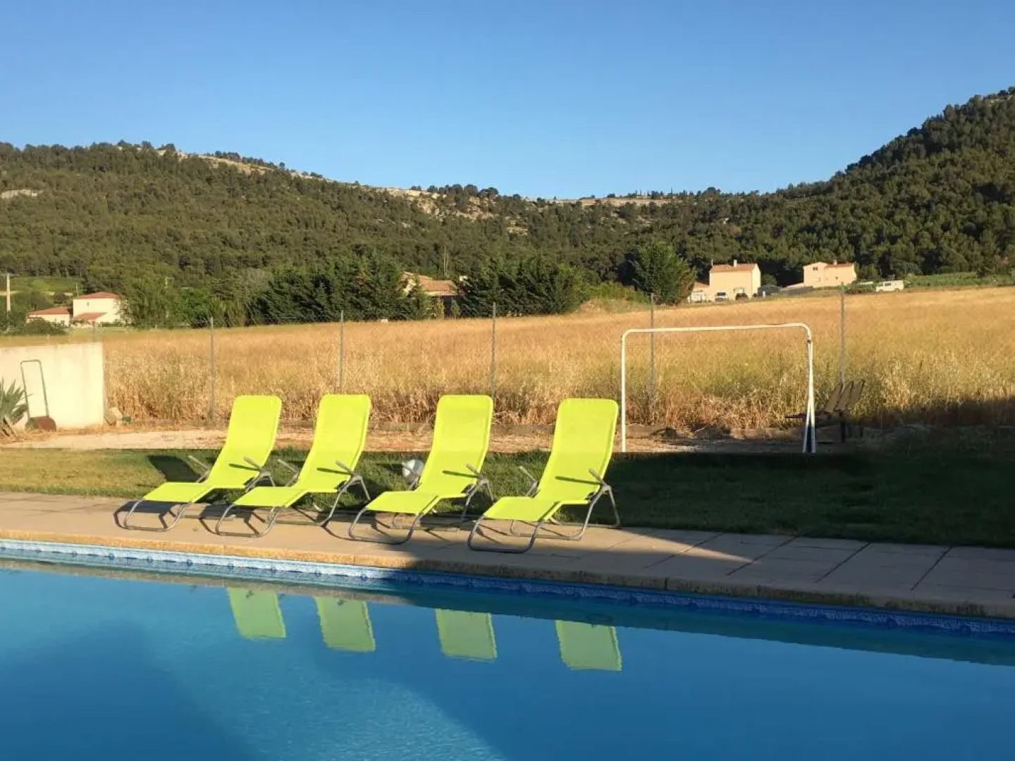 Appart. 4 pers a 6 Kms de Cassis avec acces piscine