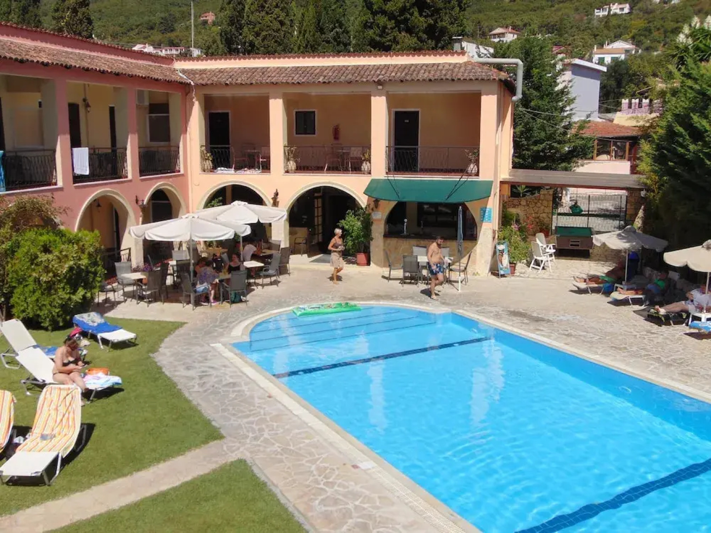Annaliza Aparthotel