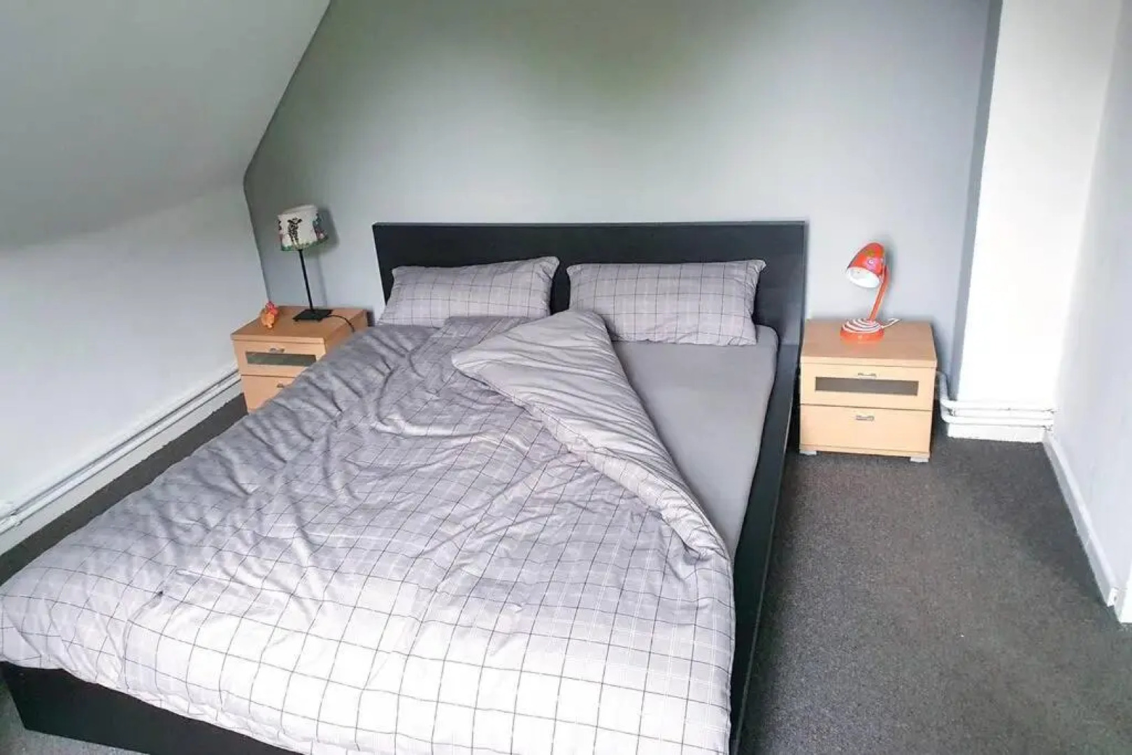 Carl 7 - Ruhig, Bezaubernd, Eigen