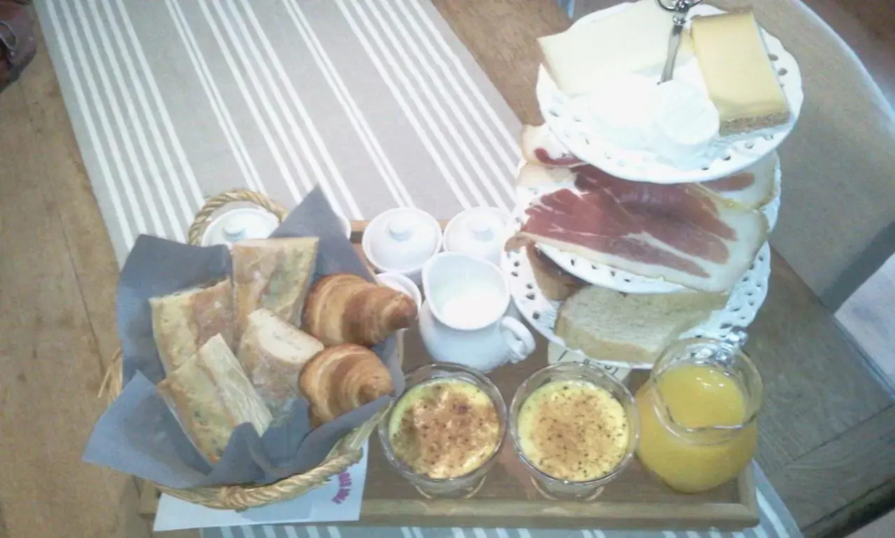 Le Clau Des Cerisiers