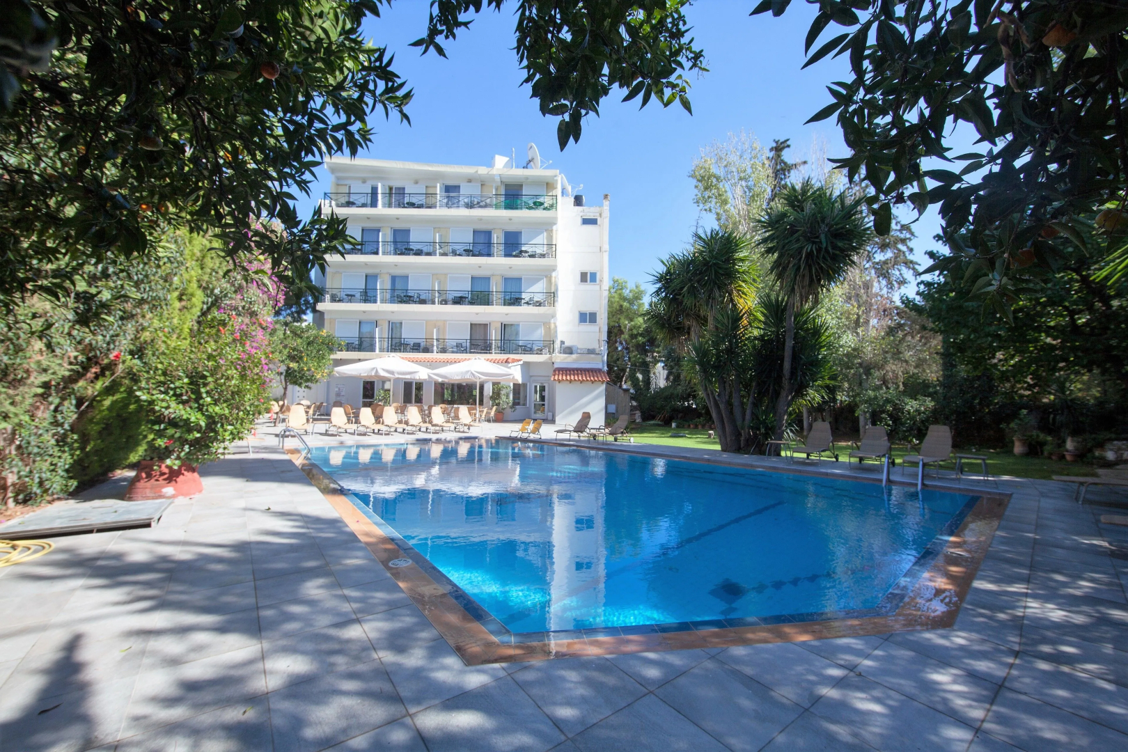 Thomas Beach Hotel