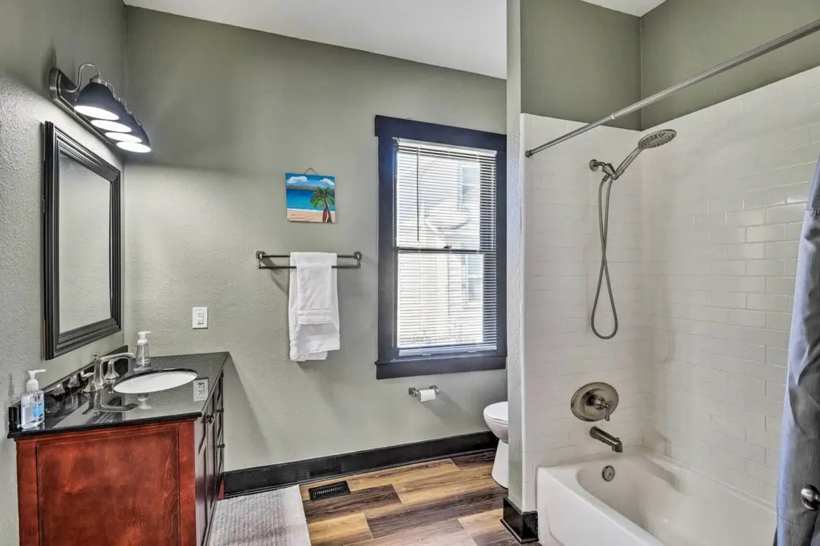 Downtown Deland Home: Walk to Stetson University!