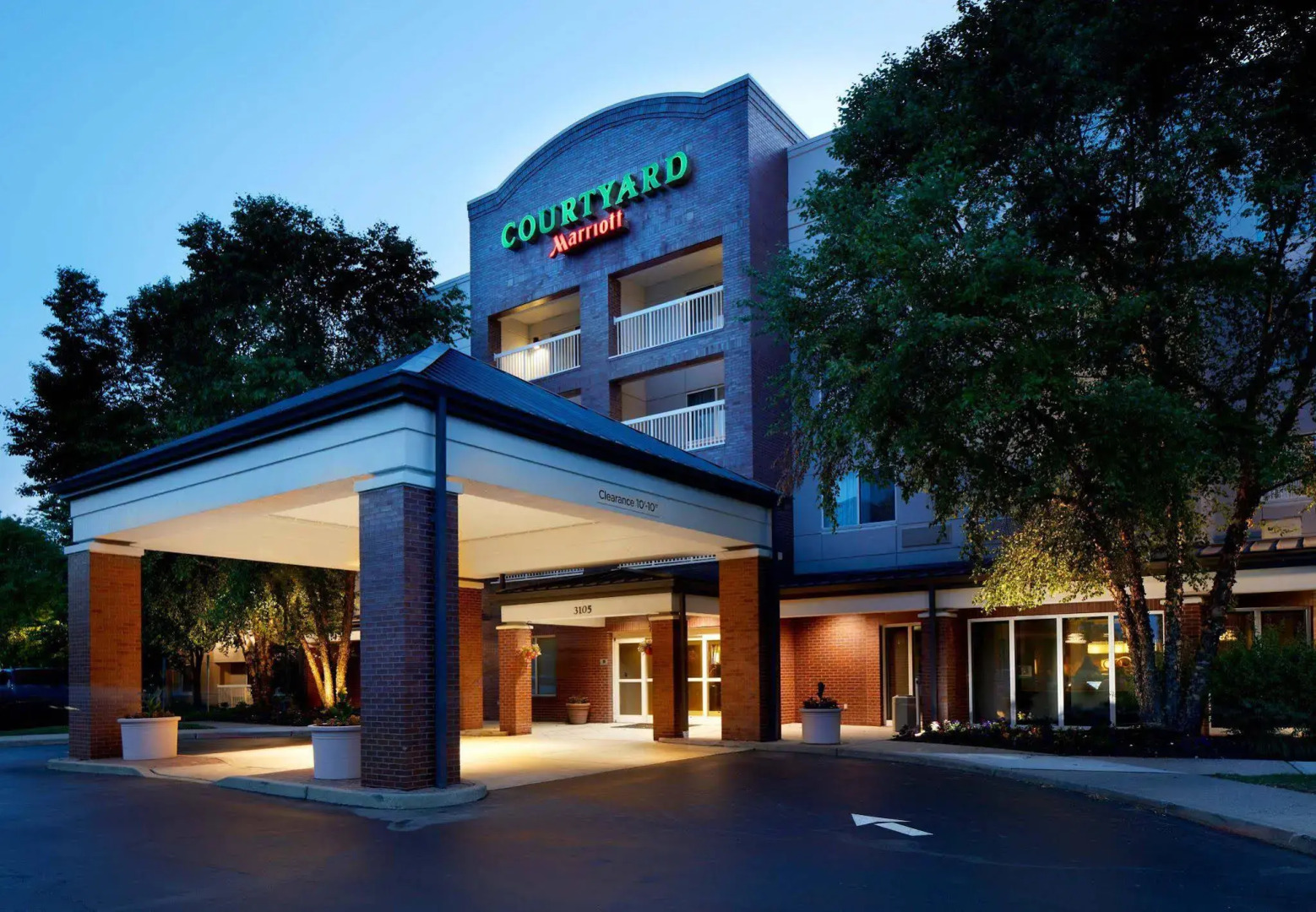 Courtyard by Marriott Edison Woodbridge