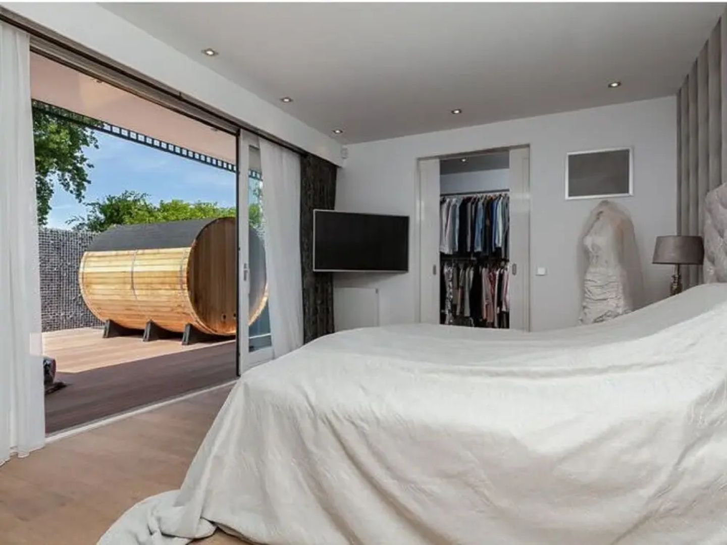 Unique Villa in Akersloot with Sauna & Hot Tub