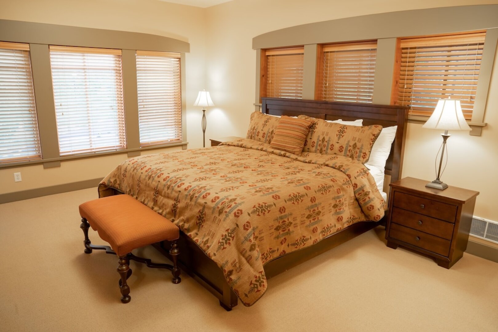 7401- Three Bedroom + Loft + Den Deluxe Crossings Townhomes 3 Condo by RedAwning