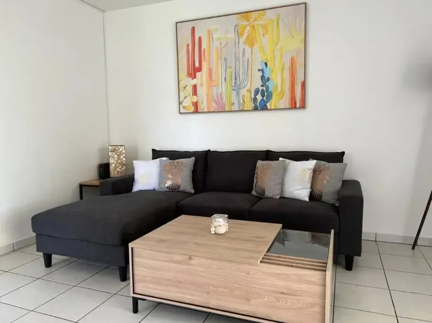 Zabana Lodge, dans un jardin tropical avec piscine