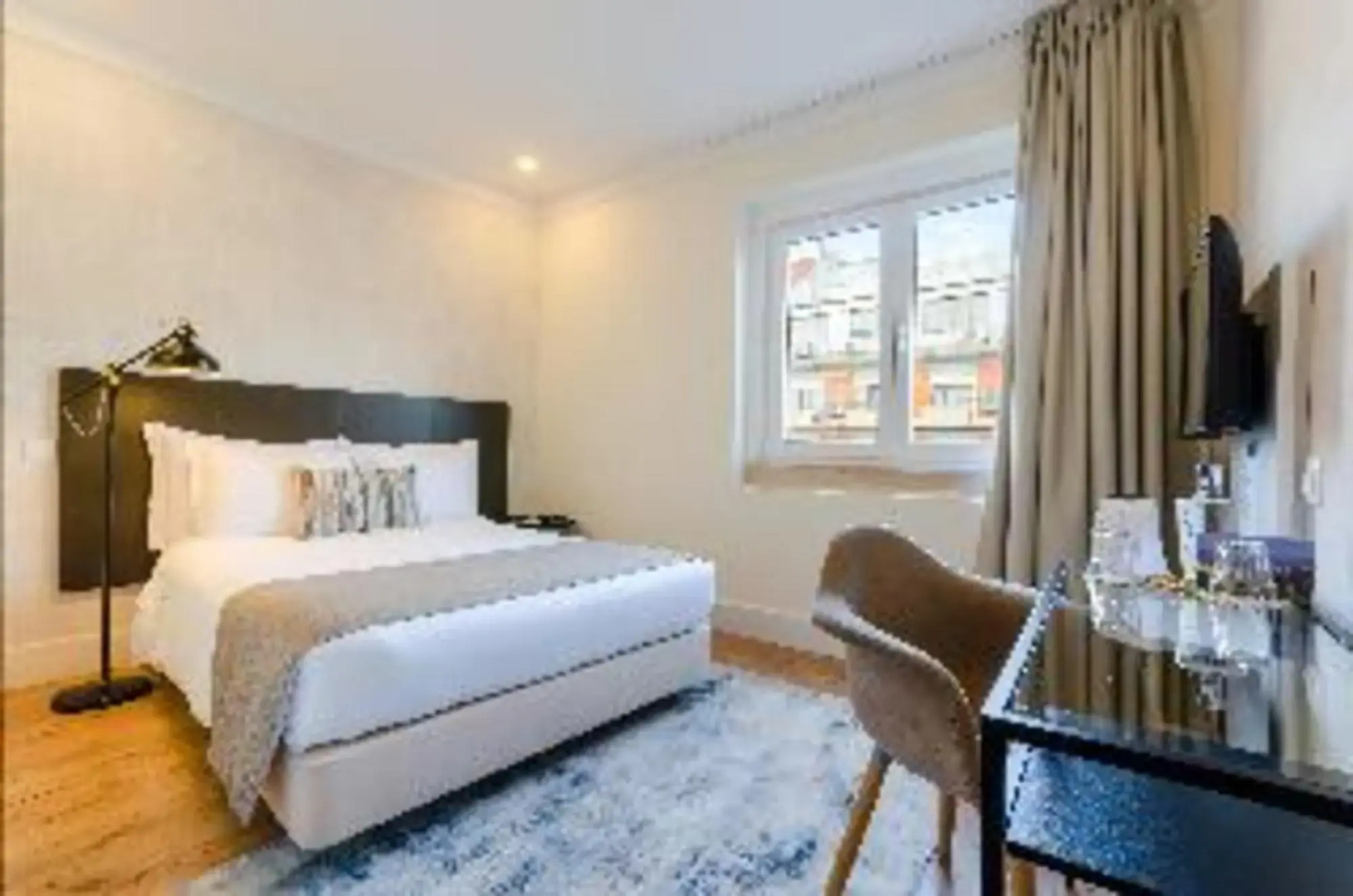 LX51 Smart Suites & Studios - Lisbon Center