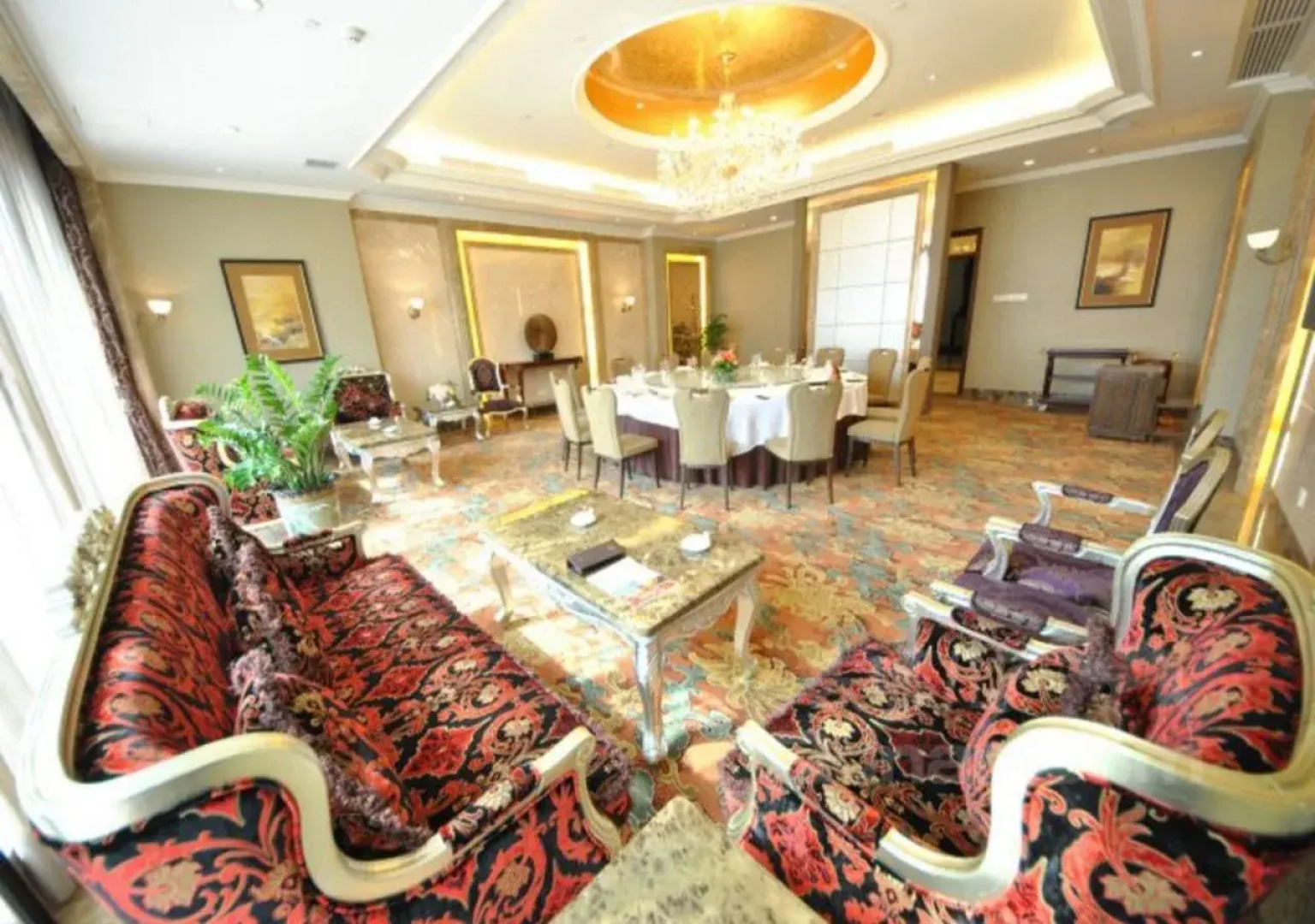 Qingyuan International Hotel