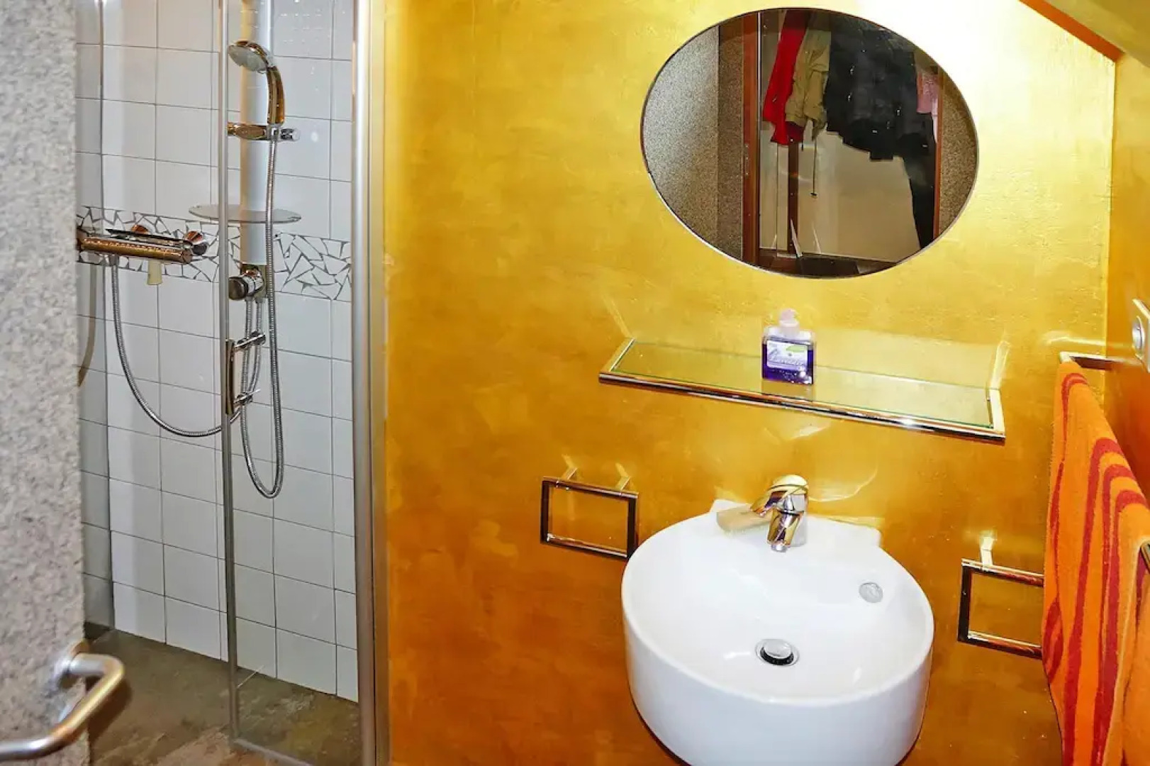 Scenic Village Home With Lake Panorama