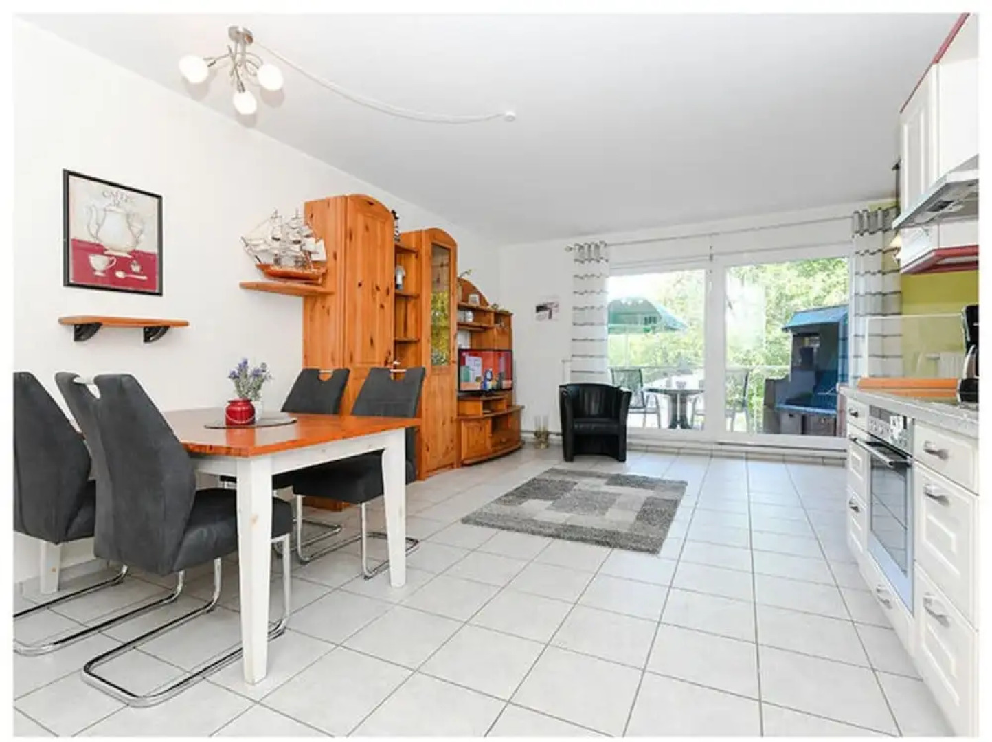 Friesengold Modern Retreat